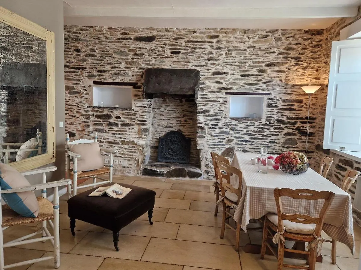 Hébergement de vacances Breton House In Locquirec, Near Beach France